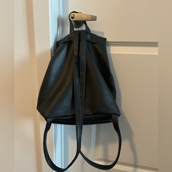 VS Black Leather Backpack! 🖤🎒 - Picture 2 of 5